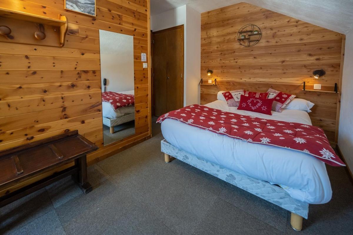 Hotel Le Chamois Logis Molines-en-Queyras Buitenkant foto