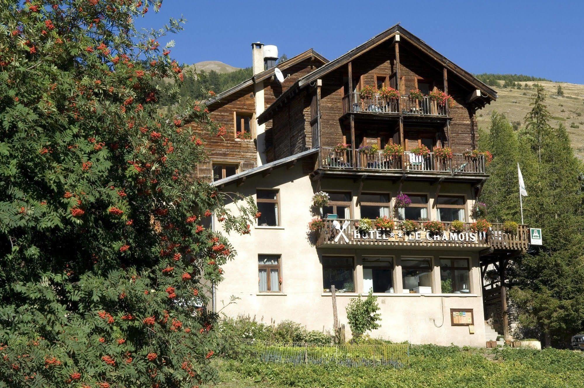 Hotel Le Chamois Logis Molines-en-Queyras Buitenkant foto
