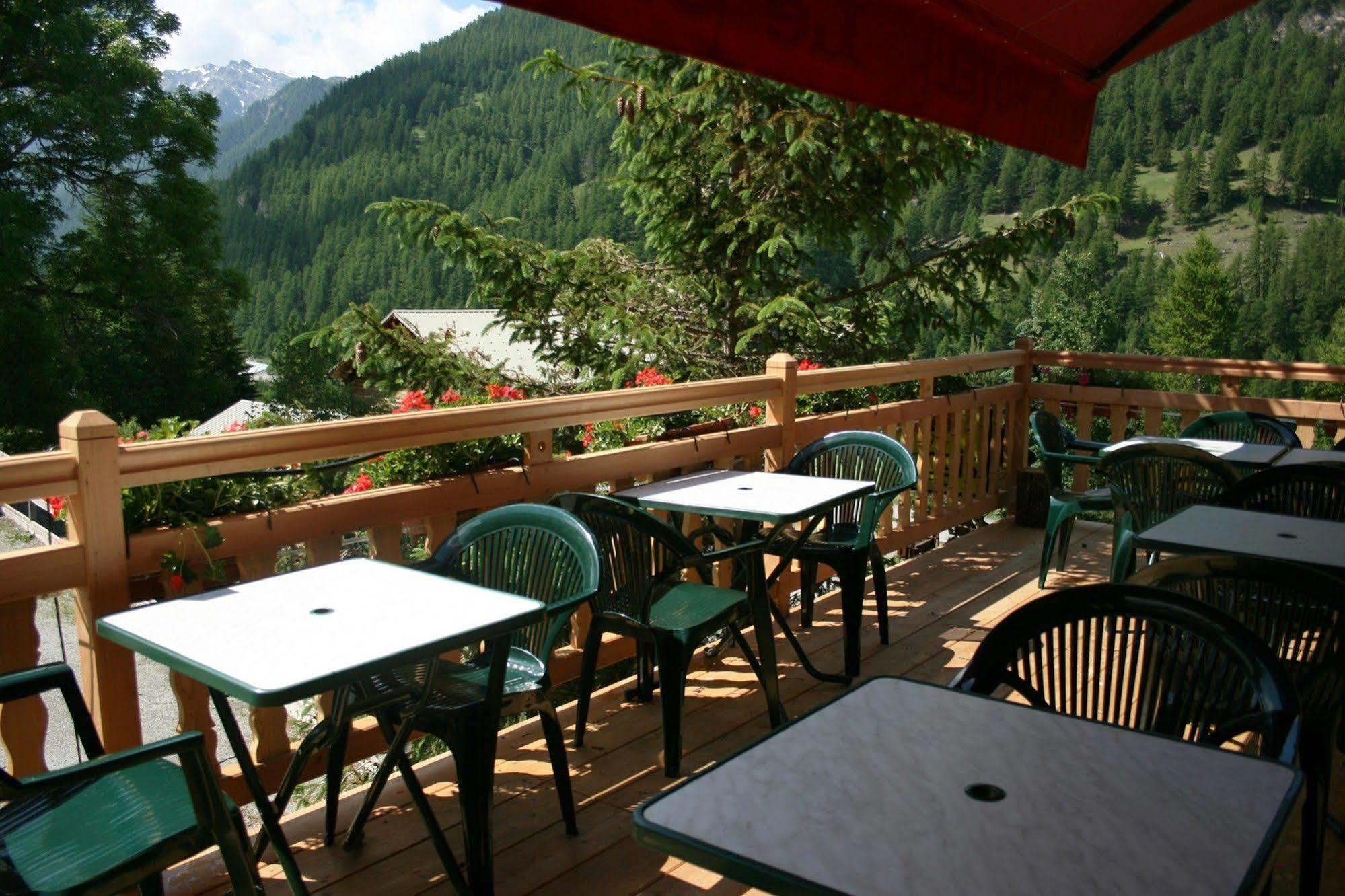 Hotel Le Chamois Logis Molines-en-Queyras Buitenkant foto